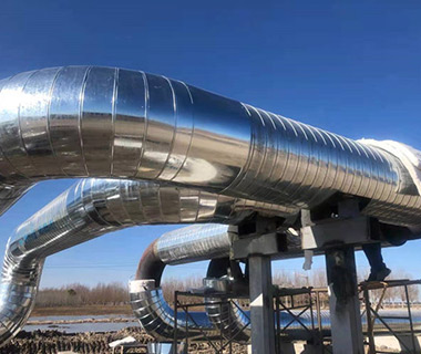 大慶圣泉集團(tuán)架空保溫管施工現(xiàn)場